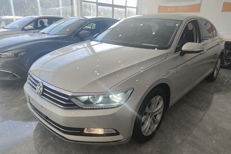Used Volkswagen Magotan 2018 Facelift 380TSI DSG Luxury Version
