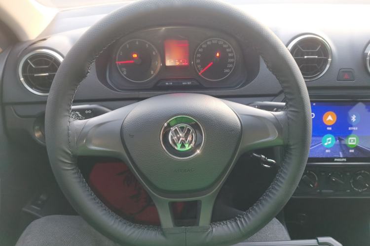 Used Volkswagen Jetta 2017 1.4L Manual Fashion Edition
