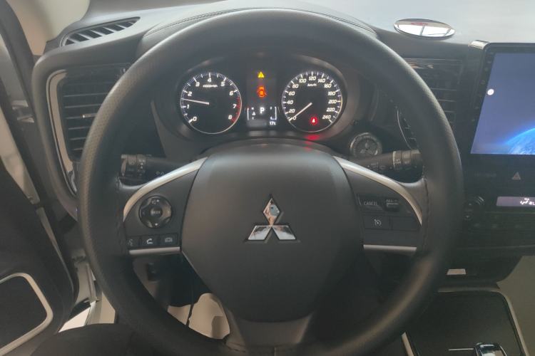 Used Mitsubishi Outlander 2021 2.0L Two-Wheel Drive Comfort Edition 5 Seats