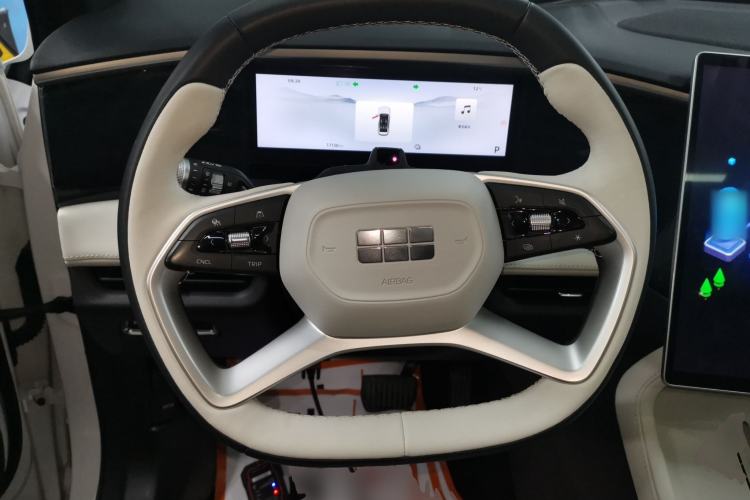 Used  L7 2023 1.5T 115 km Starship
