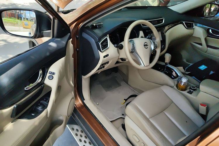 Used Nissan X-Trail 2014 2.5L CVT Luxury Edition 4WD
