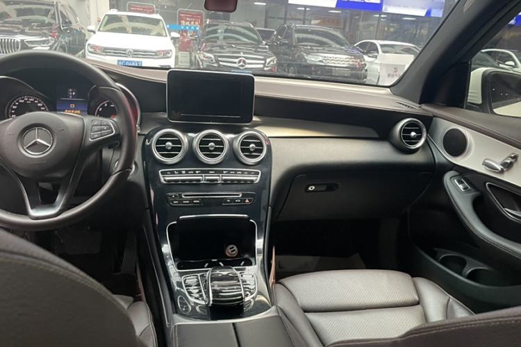 Used Mercedes-Benz GLC 2016 GLC 200 4MATIC
