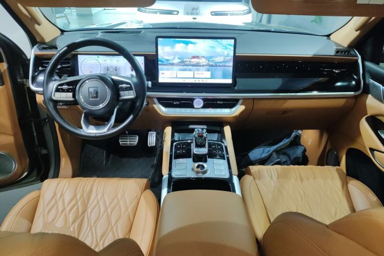 Used Tank 500 New Energy 2023 Hi4-T
