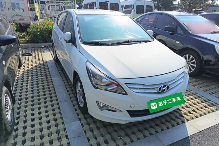Used Hyundai Verna Ray 2014 1.4L Manual GLX