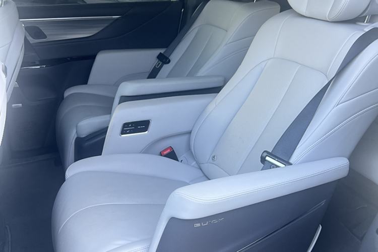 Used Buick GL8 2025 Lu Zun Deluxe Edition