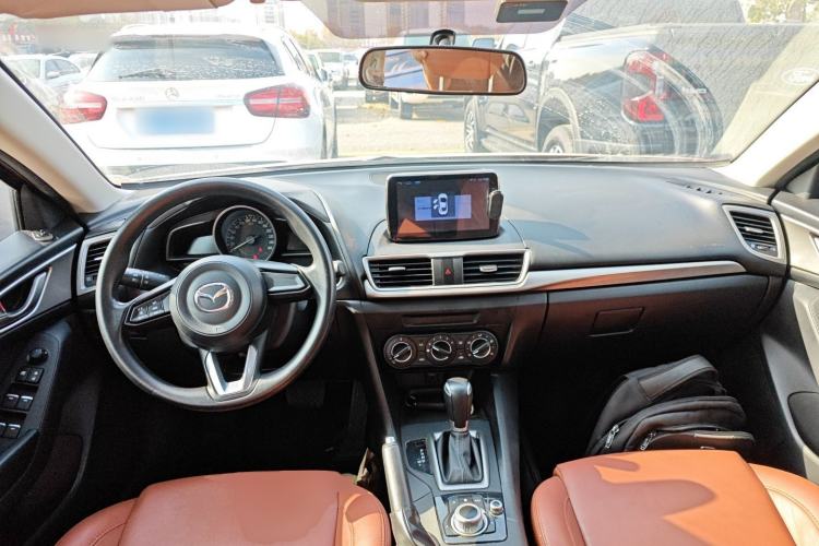 Used Mazda Mazda 3 Axela 2017 Hatchback 1.5L Automatic Comfort Model Emission Standard China V
