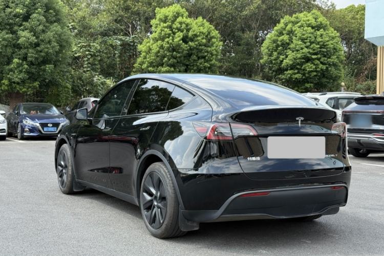 Used Tesla Model Y 2024 Rear-Wheel-Drive Version
