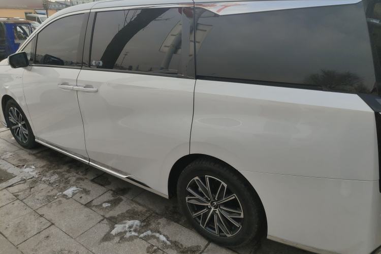 Used GAC Trumpchi M8 2024 Master Series 400T Prestige Edition
