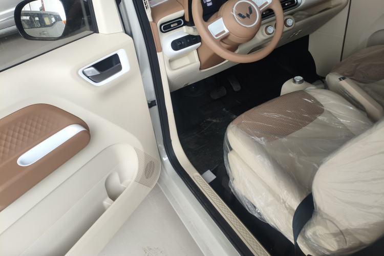 Used Wuling Hongguang MINIEV 2024 3rd Generation 215km Youth Edition
