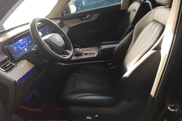 Used Hongqi HS5 2025 2.0T Two-Wheel Drive Flagship Pro Edition
