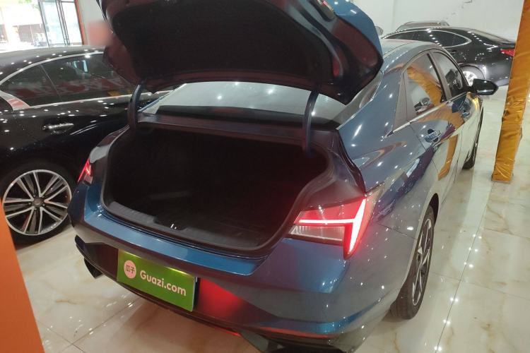 Used Hyundai Elantra 2022 1.5L CVT LUX Prestige Edition
