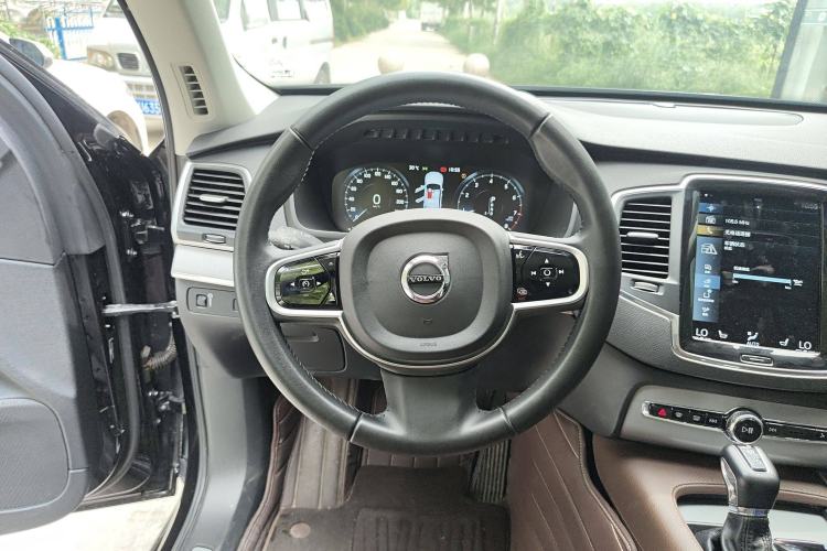 Used Volvo XC90 2019 T5 Zhiyi Edition 5-Seater China VI Standard
