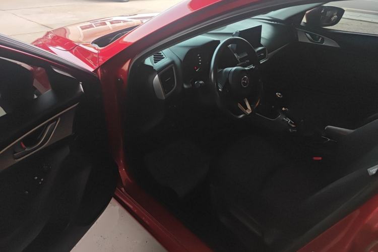 Used Mazda Mazda 3 Axela 2017 Sedan 1.5L Manual Comfort Model Emission Standard China V
