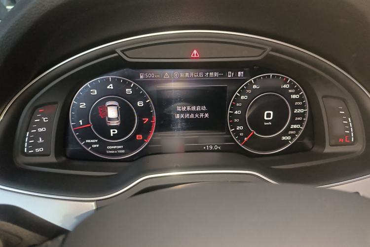 Used Audi Q7 2019 45 TFSI Comfort Model
