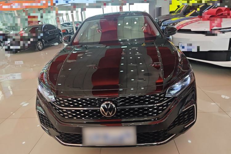 Used Volkswagen Passat 2025 Outstanding Model 380TSI Starry Dragon Edition
