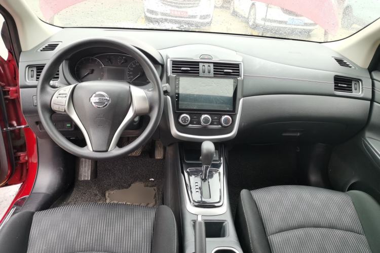 Used Nissan Tiida 2016 1.6L CVT Cool Dynamic Edition