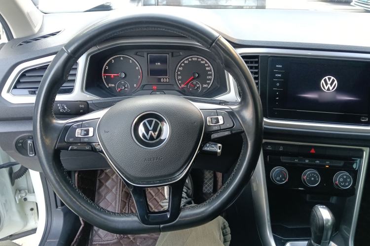 Used Volkswagen T-ROC 2021 280TSI DSG Two-Wheel Drive Elite Connect Edition
