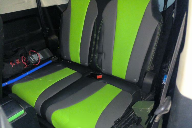 Used Roewe Clever 2021 302 km New Four-Seater Super-Efficient Version
