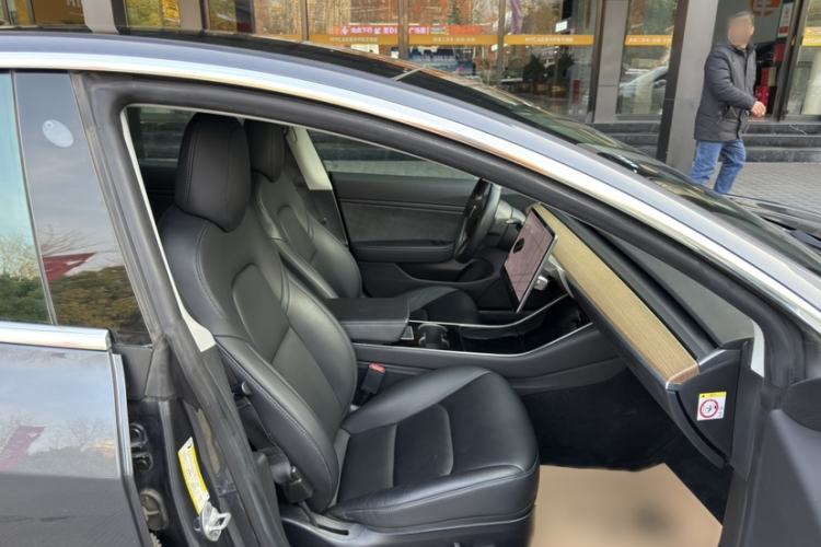 Used Tesla Model 3 2019 Long-Range Rear-Wheel-Drive Version
