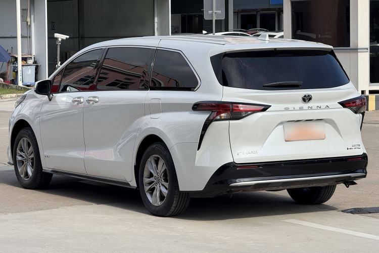 Used Toyota Sienna 2024 2.5L Hybrid Four-Wheel Drive Prestige Edition
