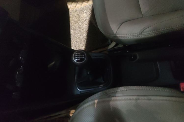 Used Volkswagen Polo 2013 1.6L Manual Comfort Edition