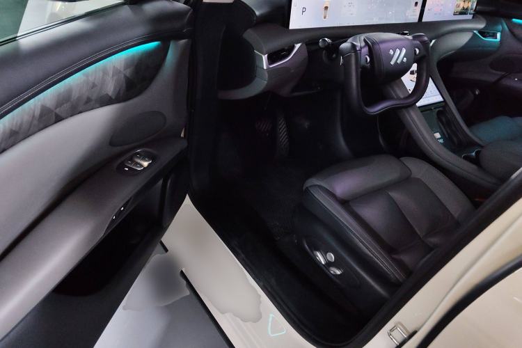 Used  LS6 2023 Max Standard Edition
