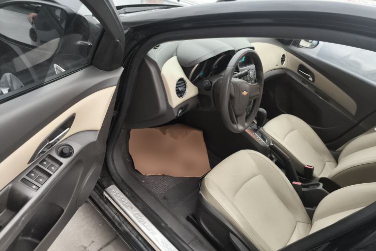 Used Chevrolet Cruze 2015 1.5L Classic SE AT
