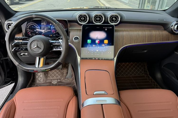 Used Mercedes-Benz GLC 2025 GLC 300 L 4MATIC Dynamic Model 5 Seats