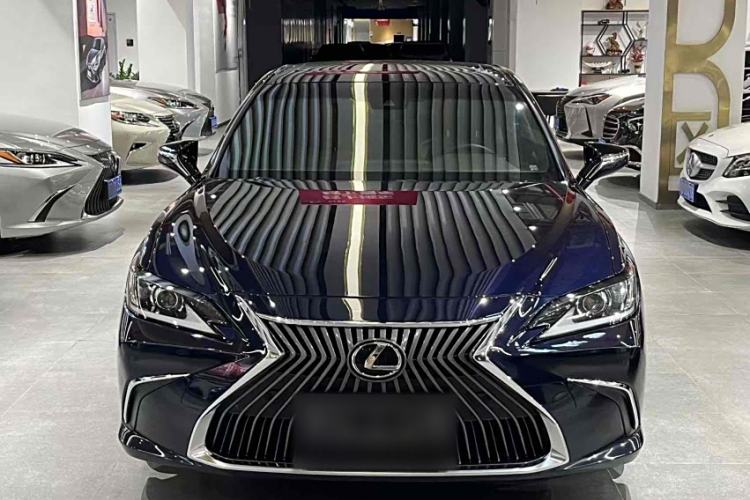Used Lexus ES 2020 200 Excellence Edition
