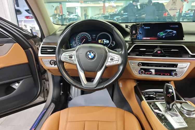 Used BMW 7 Series 2017 730Li Leading Model
