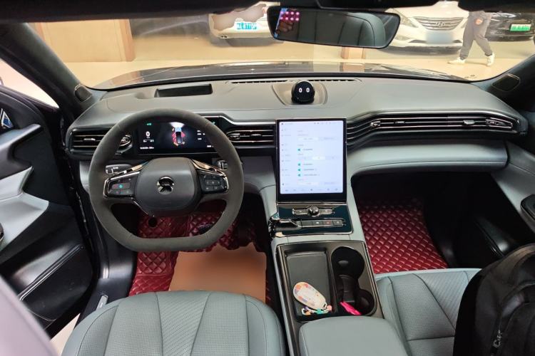 Used Nio ES8 2020 580 km Range Signature Edition Six-Seater Version
