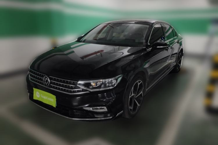 Used Volkswagen Magotan 2024 2 Million Units Zhongxiang Version 330TSI DSG Luxury Edition