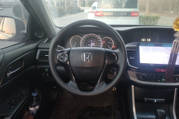 Used Honda Accord 2015 2.0L LX Comfort Edition
