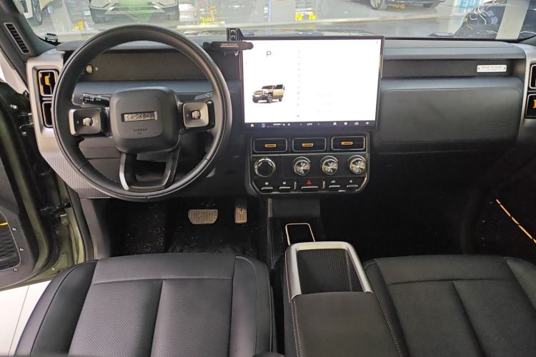 Used  V23 2025 501 Four-Wheel Drive Intelligent Driving Version
