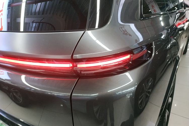 Used Li Auto L8 2023 Pro Model
