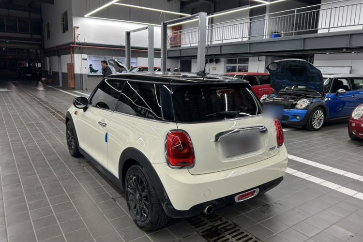 Used  MINI 2016 1.5T COOPER
