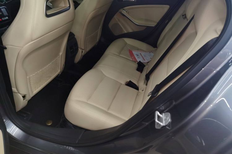 Used Mercedes-Benz GLA 2016 GLA 200 Fashion Model
