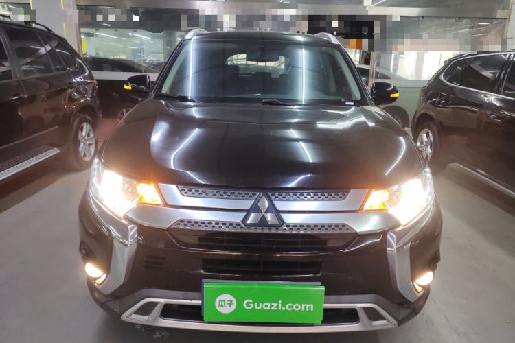 Used Mitsubishi Outlander 2020 2.0L Two-Wheel Drive Enjoyment Version 5 Seats
