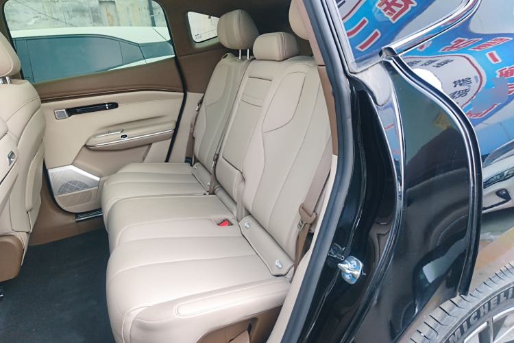 Used  HT 2023 670 Rear-Drive Ultra-High-Voltage NDA Version
