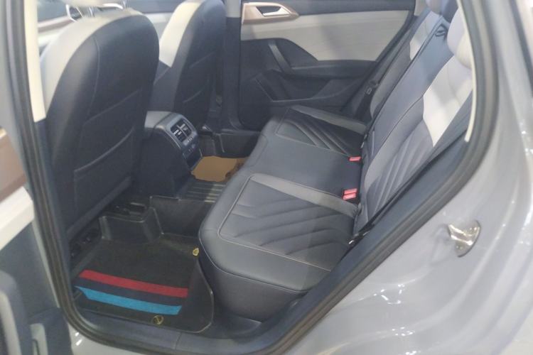 Used Volkswagen Tharu 2023 300TSI Two-Wheel-Drive Full Moon Edition