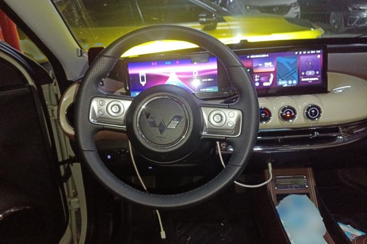 Used Wuling Bingo 2023 333 km Lingxi Connected+ Version
