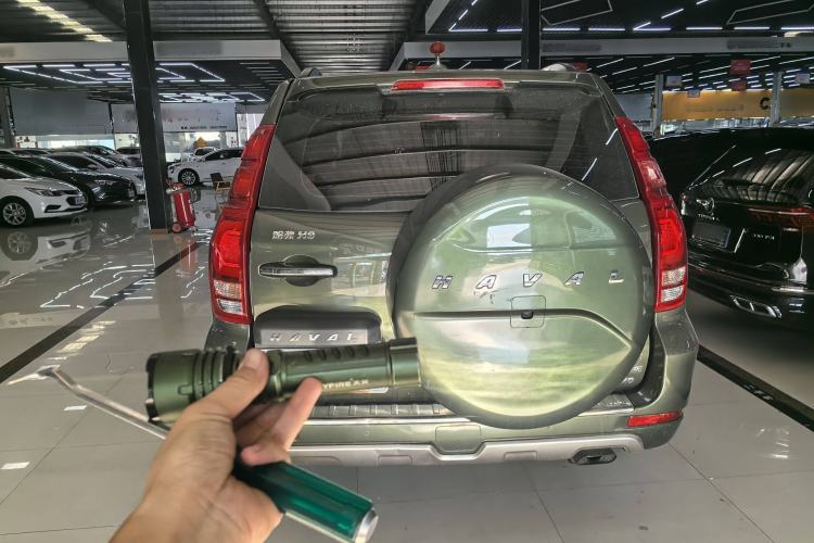 Used Haval H9 2016 2.0T Four-Wheel Drive Elite Version 7 Seats
