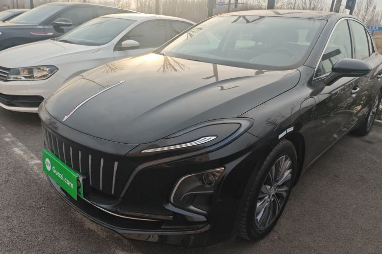 Used Hongqi E-QM5 2022 431 km Charge & Enjoy Edition