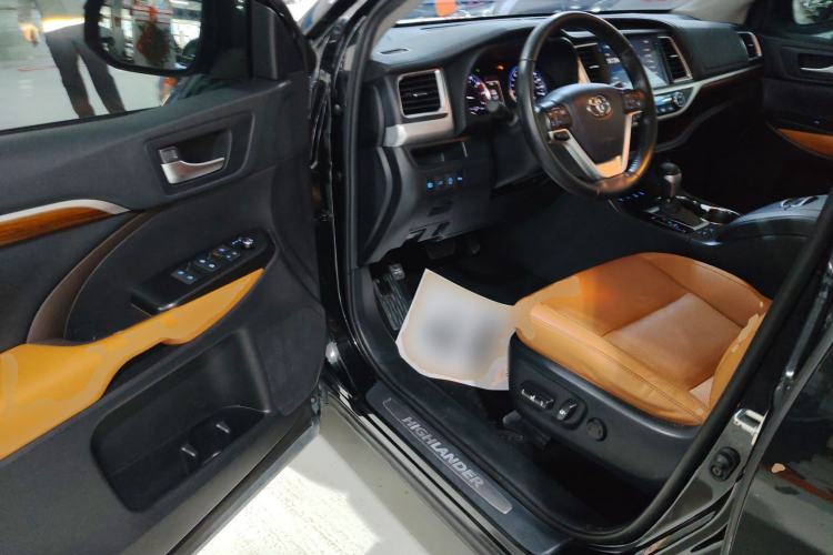 Used Toyota Highlander 2021 2.0T Four-Wheel Drive Prestige Version 7 Seats
