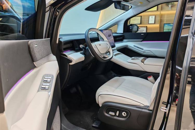 Used XPeng X9 2024 702 Ultra-Long Range Max