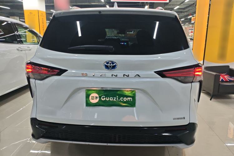 Used Toyota Sienna 2023 2.5L Hybrid Comfort Edition
