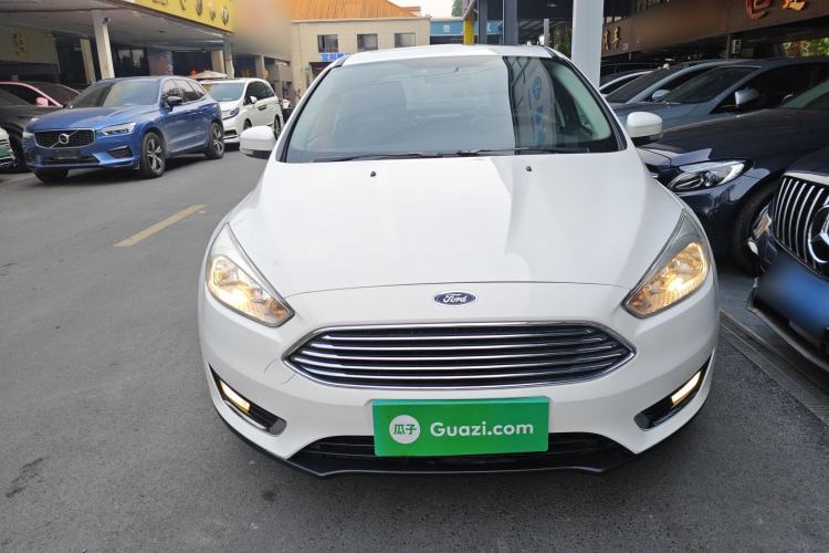 Used Ford Focus 2017 Sedan EcoBoost 125 Automatic Supreme Style SmartDrive Edition
