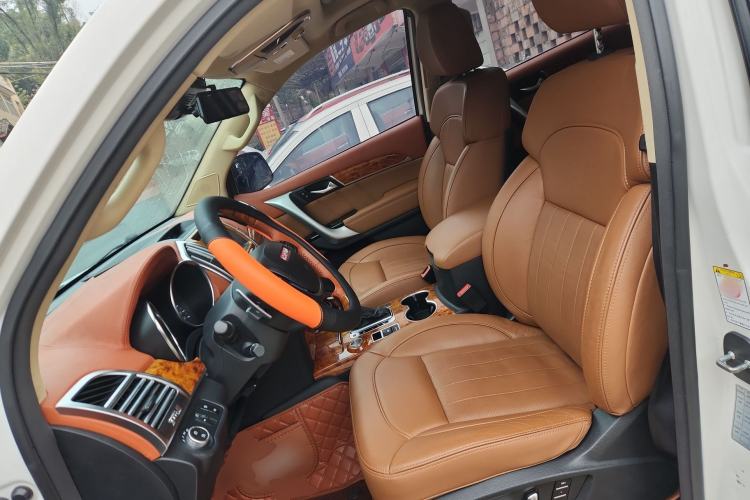 Used Haval H9 2015 2.0T Four-Wheel Drive Luxury 7-Seater
