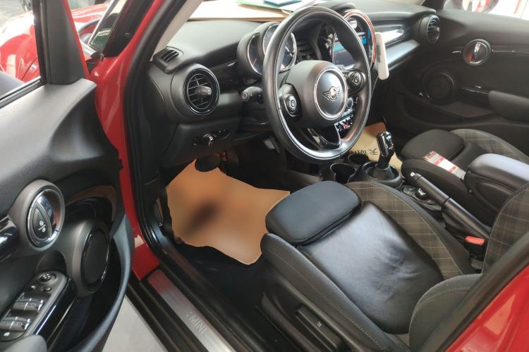 Used  MINI 2019 1.5T COOPER Classic Edition Five-Door Version