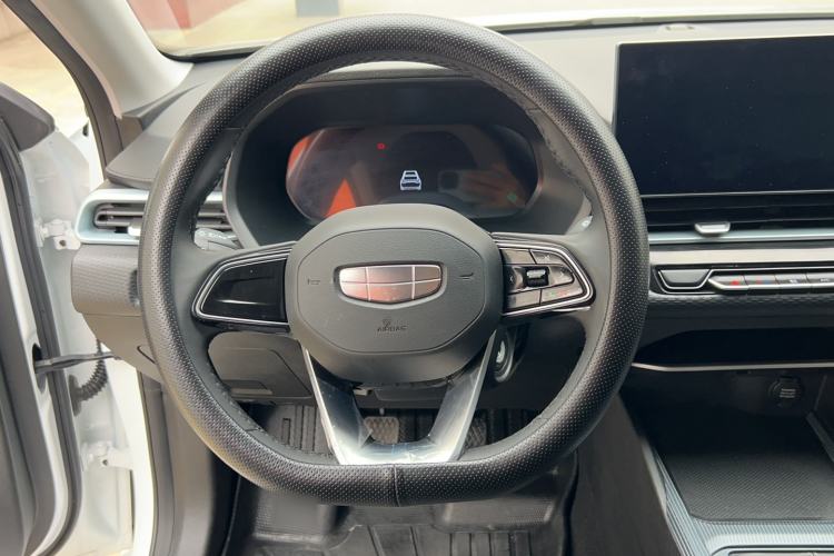 Used Geely Auto Emgrand 2025 4th Generation 1.5L Manual – Dragon Edition
